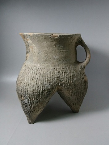 龙山文化 灰陶鬲