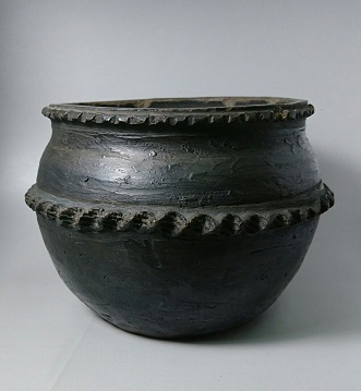 龙山文化 黑陶弦纹罐