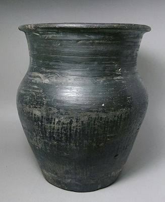 新石器时代晚期  黑陶樽