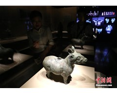 坚定文化自信，推动社会主义文化繁荣兴盛