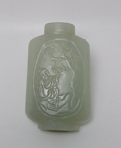旧  青白玉鼻烟壶